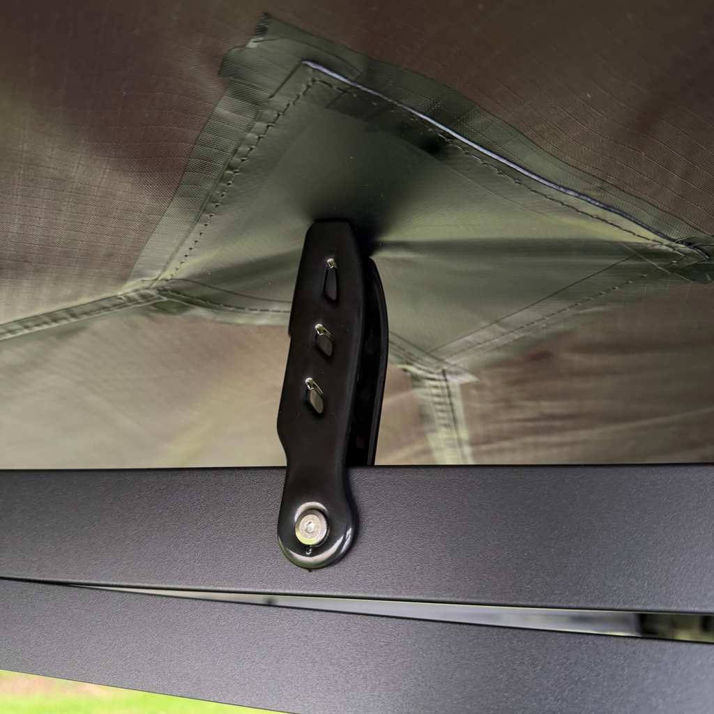Stoke Mako 270 awning central pivot hub and hinge of the folding arm
