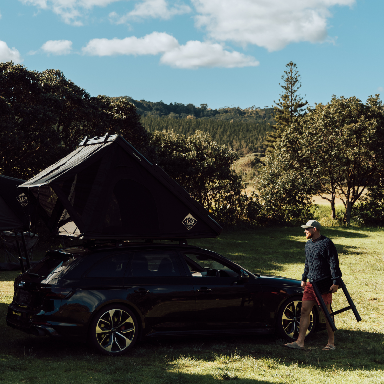 STEALTH lightweight hard-shell rooftop tent, slim 12 cm closed profile