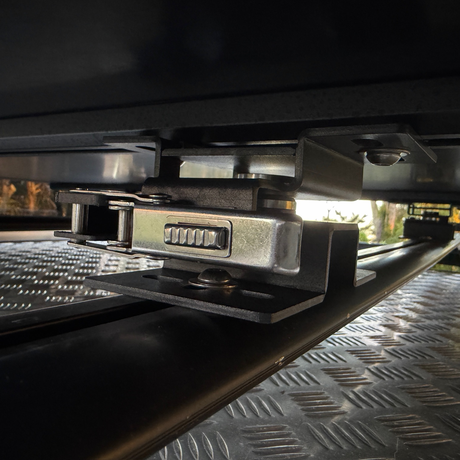 Quick Release Rooftop Tent Mount Bracket